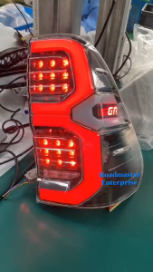 Toyota Hilux 2016 to 2026 1set GR Clear Tail Light / Rear bumper taillight Assembly ( accessories )Ye-183