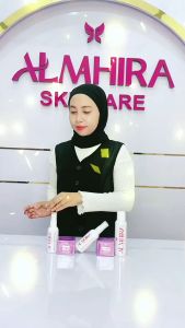 BUY 1 GET 1 ROYAL LUXURY AHA BODY SERUM 100ML KEMASAN LAMA-MENCERAHKAN KULIT-MEMUDARKAN BEKAS LUKA-MELEMBABKAN KULIT