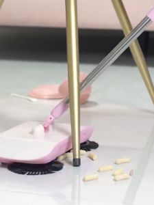 ไม้กวาดดูดฝุ่นออโต้ 2-in-1 สีชมพู-ฟ้า ไม่ใช้ไฟฟ้า ไม่ใช้ถ่าน ใช้งานง่าย เหมาะสำหรับทุกบ้าน HE0089