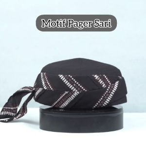 Peci Batik Jogokariyan Motif Pager Sari