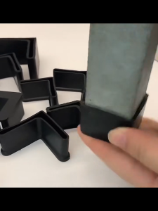 10PCS Karet Anti Slep Kaki Lemari Rak Besi Siku 4x4cm