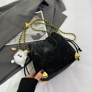 Spring Fashion Ladies Small Bucket Bag 2026 New Style Quality Chain Crossbody Bag Commuter Universal PU Leather Handbag