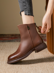 Genuine Leather Martin Boots Womens Flat Bottom Retro Soft Leather Zipper Chelsea Short Boots British Style Autumn Winter New Arrival