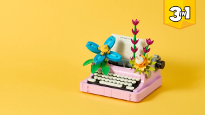 LEGO Creator 3in1 31169 Typewriter with Flowers (363 Pieces)