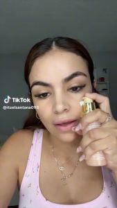 SPF30+Color Changing Foundation 4 in 1 Sun Liquid Moisture Waterproof Nourishes Coverage for All Skin Types Free Puff