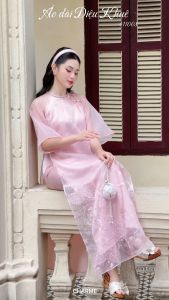 Áo dài tơ thêu cổ cườm đính nơ 411008