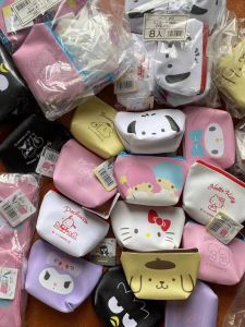 Mini Boat Shaped Sanrio Character Coin Purse: A Creative Gift Storage Bag for Earphones & Data Cable - Japanese Style Design