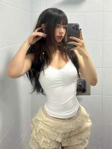 Áo latex hack eo định hình