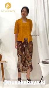 Setelan Kebaya Kutubaru Set Rok Lilit Batik Varian Warna Ready Ukuran Jumbo / Stelan Baju Kebaya Brukat Modern Unruk Wisuda Kondangan Seragaman Pesta Nikah Lebaran Natal Paskah Imlek Upacara Kartini Sekolah Kerja ( Kutubaru Pendek ) Nusa Kebaya Terlaris