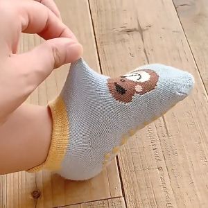 Kaos Kaki Bayi Anti Slip Pendek Motif Hewan Anak Perempuan Laki Laki Polos Lucu Baby Socks Kids Cute Unik Anti Slip Murah AVVET
