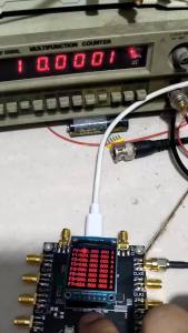 2.5k-200MHz SI5351 Clock Signal Generator Square Wave RF Signal Source w Adjustable Attenuator Phase F/Ham Radio Frequency Meter