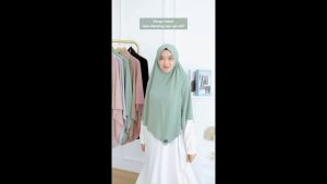 Azmeela Bergo Adem Khimar untuk Beraktifitas Seharian