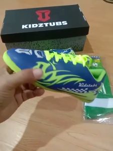 KIDZTUBS Sepatu Futsal Anak Laki-Laki Size 28 29 30 31 32 33 34 35 36 37  KDZ1114111324