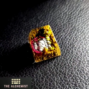 [SG READY STOCK] GIRATINA (ALTERED FORME) KeyCap | Pokémon Keycap for Mechanical Keyboard Resin Translucent Keycap