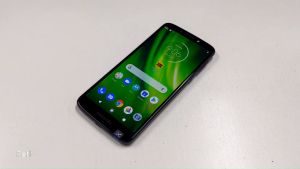 Motorola Moto G6 Play สมาร์ทโฟน Octa-core 5.7 นิ้ว 3GB RAM 32GB ROM 720 x 1440 พิกเซล กล้องหลัง 13MP วิทยุ FM 4000mAh ซิมเดียว ลายนิ้วมือ โทรศัพท์มือถือ Android