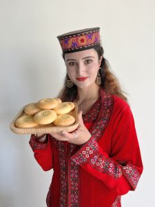 Handmade Xinjiang Oil Cake Milk Cake Delicious Taste Instant Ready-to-Eat Dessert Snack from Mainland China 1000g Packaging