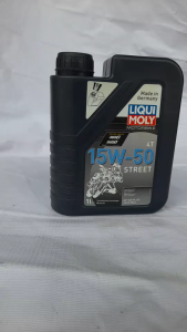 น้ำมันเครื่องมอเตอร์ไซค์4T Liqui Moly 4T STREET 15W-50 สังเคราะห์แท้ ขนาดปริมาณ 1ลิตร  แถมฟรี!! สติ๊กเกอร์ และพวงกุญแจ ( มีตัวเลือก )