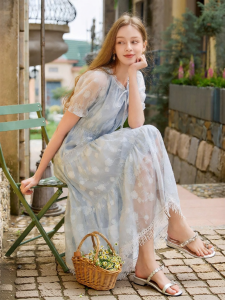 XIANGYING | Đầm Ôm Body Biển Tay Chuông Thêu Xanh Có Ruy Băng