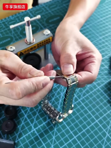 18pcs Watch Metal Capping Machine Set Desktop Wrist Watches Back Case Cover Press Screw Close Watch