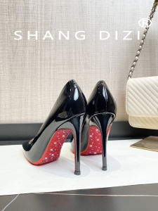 รองเท้าส้นสูงหัวแหลมสีแดงประดับคริสตัลสำหรับผู้หญิง รองเท้าส้นเดี่ยวแฟชั่นฤดูใบไม้ผลิและฤดูใบไม้ร่วง รองเท้าส้นเดี่ยวหัวแหลมสุดเซ็กซี่สำหรับกลางคืน