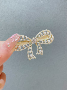 กิ๊บติดผมรูปผีเสื้อไข่มุกสไตล์นักเรียนสาวน่ารัก กิ๊บติดผมด้านข้างแบบมีเอกลักษณ์เฉพาะตัว ประดับเพชรเทียม โลหะผสม