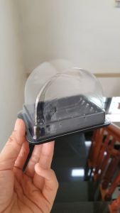 Dây 100 cái - Hộp nhựa bán nguyệt A93 - Hộp đế đen nắp bán nguyệt