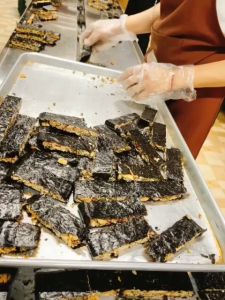 Bánh rong biển kẹp hạt dinh dưỡng không đường Lucas Farm bánh ngũ cốc granola ăn kiêng ăn chay giảm cân cho người tập gym yoga eat clean hạt dinh dưỡng gồm Hạt hạnh nhân Hạt điều hạt bí xanh Gạo lứt Rong biển mật ong