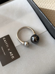 CAFFTI | French Cultured Tahitian Black Pearl Open Ring