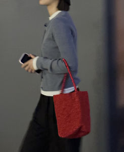 Handcrafted Red Bucket Bag Fashionable Shoulder Bag Woven with Gold Thread Korean Style Popular Element for Young Women