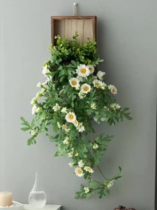 สไตล์ INS ดอกเดซี่ขนาดเล็กแขวนผนังตกแต่งโรงงานจำลองแขวนผนังตกแต่งในร่มดอกไม้ปลอมและเถาวัลย์ซ่อนความน่าเกลียดHongKong60