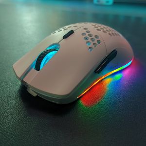 เมาส์ชาร์จไร้สาย 2.4G RGB Luminous Ultralight Honeycomb Mouse ความเร็วการเคลื่อนไหว 3600 6 D เกมเม้าส์สําหรับแล็ปท็อป PC Gamer