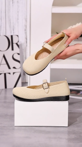 2025 Old Beijing Spring New Womens Casual Shoes Flying Weaving Shoes Breathable Casual Shoes Non-slip All-match Womens Single Shoes