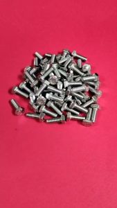 น็อต หัวเหลี่ยม ตัวผู้ เบอร์8 M5 เกลียวยาว15 มม. #เกลียวมิล0.8  วัสดุ สแตนเลส 304 (1ถุง10ตัว)