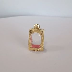 ช้างกระบี่ กรอบพระ 134 ขนาดพระ 1.1x1.7 เบอร์ของ จิถว กรอบทองไมครอน กรอบพระสมเด็จ ราคาที่สุด 1,490 บาท