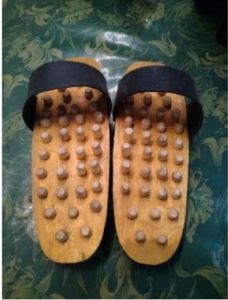 Bangkiak sendal kayu// sendal kesehatan// sendal terapi telapak kaki