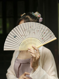 พัดกระดาษพับสไตล์โบราณ ผ้าไหม ลายดอกไม้ พัดเต้นรำ สำหรับเด็กและผู้ใหญ่ วัสดุกระดูกไหปลาร้า แหล่งกำเนิดสินค้า จีนแผ่นดินใหญ่