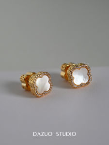 Natural Mother of Pearl Earrings Luxury Golden Elegant Unique Vintage Womens Fashion Jewelry Four Leaf Clover Ear Cuff