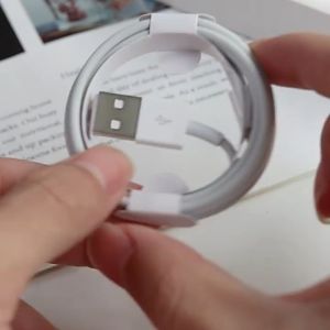 สายชาร์จ สายเคเบิลข้อมูล สายเคเบิลข้อมูล สายชาร์จเร็ว สายชาร์จสำหรับไอโฟน 1เมตร เครื่องคอมพิวเตอร์ BC01 (ชุด 1) - ราคาพิเศษ