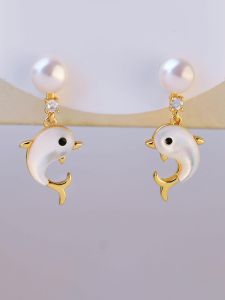 Natural Freshwater Pearl Dolphin Shell Earrings Womens Elegant Simple Style S925 Silver Needle Ear Jewelry Sweet Style