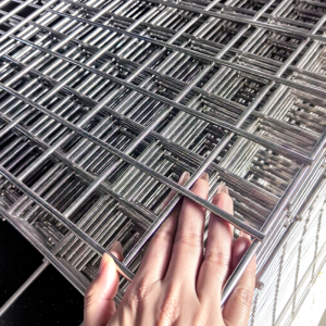 ANCHUN | Stainless Steel 304 Welded Mesh Large Holes Coarse Guard Fence
