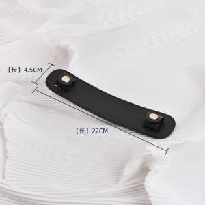 กระเป๋าใส่ของ Chanel 25A แบบแบนและตั้งฉาก ด้านในทำจากหนังสัมผัสได้ กันน้ำ น้ำหนักเบา สำหรับการจัดระเบียบในครัวเรือน