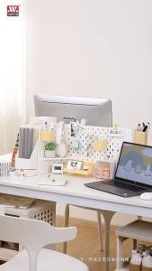 ที่วางของตั้งโต๊ะ แผ่นแขวนของ PEGBOARD ปรับวางได้ 2 แบบ พร้อมตะขอแขวน ที่ใส่ของในตัว ประกอบง่าย สูง 28.5 cm พร้อมส่ง!!!