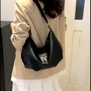 High End PU Large Capacity Crossbody Bag for Women Trendy Simple Underarm Tote Bag