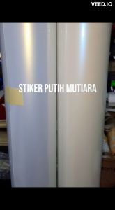 STIKER PUTIH LEMBAYUNG SCOTLET PUTIH RAINBOW AURORA UKURAN 1 METER X 50CM BAYAR DITEMPAT