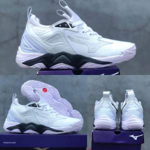 SEPATU WANITA BULU TANGKIS SEPATU VOLI CEWE SEPATU BADMINTON / VOLLY / TENIS / BASKET PEREMPUAN