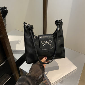 Red Bucket Bag Womens Handbag Fashionable Versatile Underarm Crossbody Shoulder Bag Single Strap Zipper Closure Commute Bag