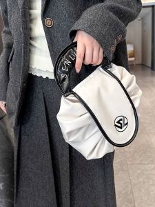 Portable Travel Large Capacity Lazy Person Makeup Bag Drawstring Waterproof Storage Pouch Polyester Lining Magnetic Buckle Closure