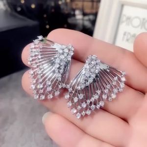 Huitan Personality Wing Shape Women Stud Earrings Brilliant Cubic Zirconia Female Wedding Earrings Silver Color Fashion Jewelry