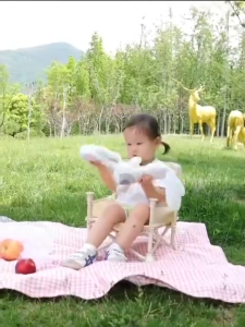 Playpark Foldable Dining Chair for Baby with Feeding Table & Safety Belt One-click Folding Camping Chair for Travel