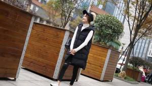 la Áo Gilê Bông Lông Vũ Nữ Dáng Dài Vừa 2025 Áo Ba Lỗ Rộng Rãi Thời Trang Thu Đông Áo Khoác Kiểu Tây Size Lớn Học Sinh Phong Cách Hàn Quốc Sành Điệu